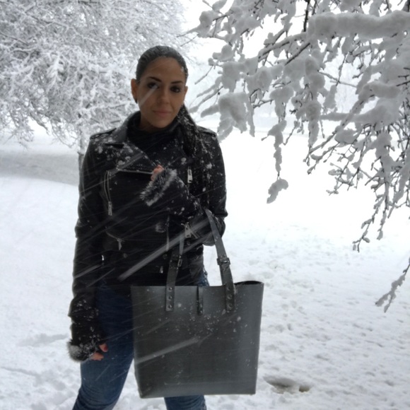 Share my closet items & I share back ... :) xoxoxo - Picture 7 of 8